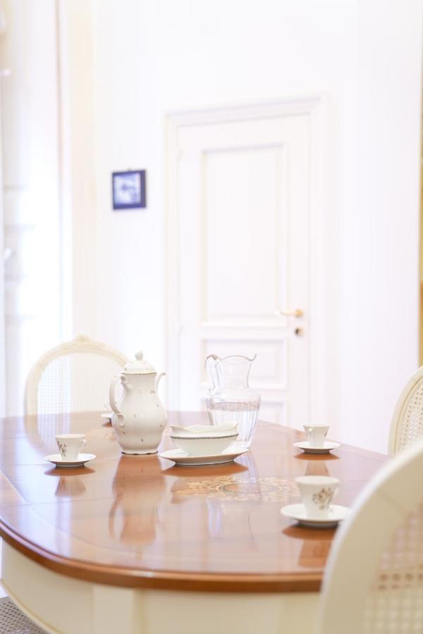 Casa Napoletana - Culture Apartment Naples Luaran gambar